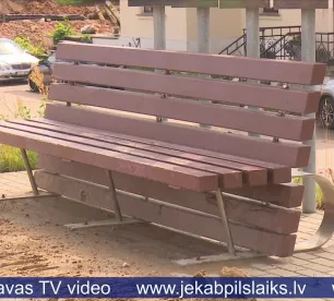 Meklē jaunu vietu Jēkabpils sadraudzības pilsētu soliņiem