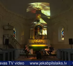 Asares baznīcā skan elektroniskā mūzika