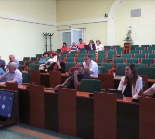 K.Stars un A.Kraps diskutē par tiesībām deputātam iesniegt priekšlikumus