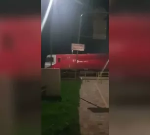 Vilciena un vieglā auto sadursme Līvānos