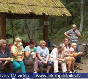 Vairāk nekā 720 seniori vienojas darījumā