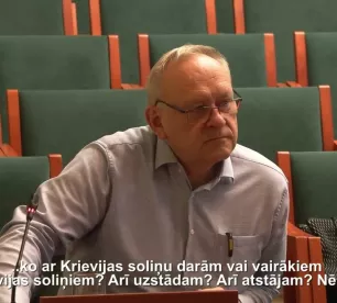 A.Nitišs uzdodot jautājumu