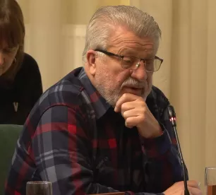 L. Salcevičs: vai mums jāsūta uz Ukrainu lūžņi?