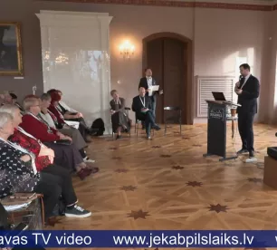 Krustpils pilī seniori diskutē, kā attīstīt Trešās paaudzes universitātes