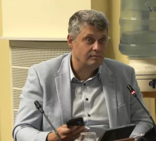 A.Kraps Atvainojas juristiem un aicina piešķirt atvieglojumu