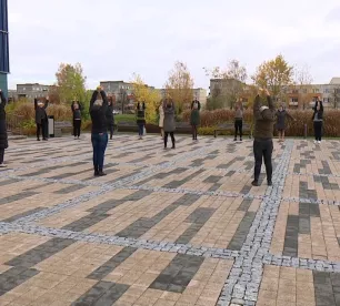 Darba kolektīvos norisinās vingrošanas pauzes