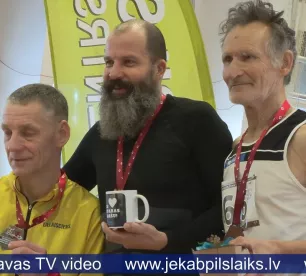 Jēkabpilī aizvadīts atklātais vecmeistaru čempionāts vieglatlētikā