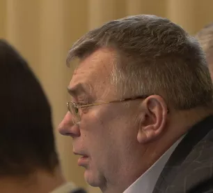 Deputāti aizrunājas no Jēkabpils līdz Briselei