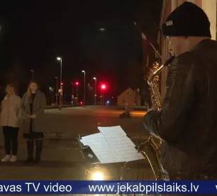 Krustpils dzelzceļa stacijā piemin deportācijas