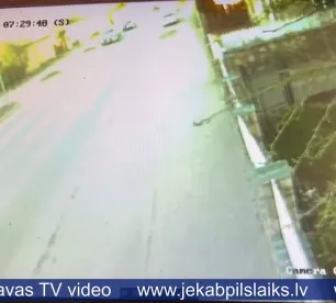 Aculiecinieka video: KNAB veiktā aizturēšana Jēkabpilī