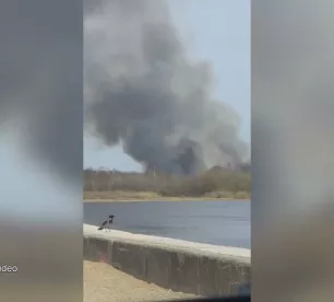 Jēkabpilī izceļas plašs kūlas ugunsgrēks