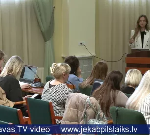 Jēkabpilī iedzīvotāji apgūst mūsdienīgu prezentāciju veidošanu