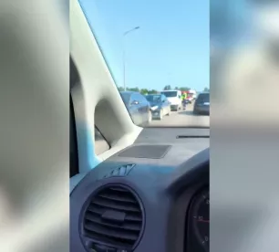 Jēkabpilī uz tilta pār Daugavu saduras trīs spēkrati