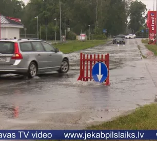 Pašvaldība meklē finansējumu lietus ūdens novadīšanai