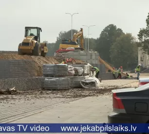 Vai uz Daugavas aizsargdambja varēs uzbraukt ar ratiņiem?