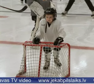 “Baltu Lūši” ver durvis jaunajiem hokejistiem