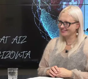  Tepat aiz horizonta S01E14