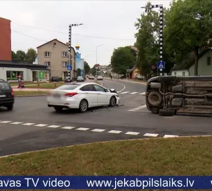 Tauta ziņo par satiksmei bīstamu krustojumu Jēkabpilī