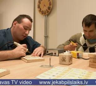 Aprūpes centrā Jēkabpilī – rokdarbi gan priekam, gan veselībai