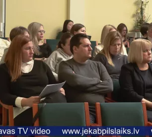 Kopienu argumenti paliek nesadzirdēti – komitejā atbalsta Jēkabpils novada skolu reformu
