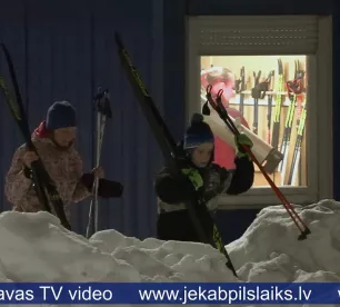 Pateicoties bezmaksas slēpošanas inventāram, līvānieši atgriežas uz slēpēm