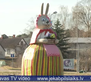 Jēkabpiliešiem Lieldienas saistās ar olu kaujām, ripināšanu un krāsošanu
