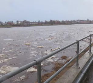 Daugavā pie Jēkabpils ūdens līmenis cēlies par aptuveni metru