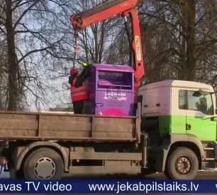 Jēkabpilī uzstādīti tekstila šķirošanas konteineri