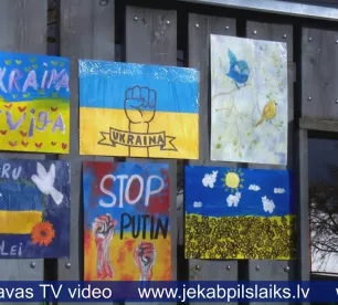 Ar klusuma brīdi godina kritušos par Ukrainas brīvību