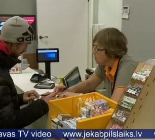 Jēkabpiliešus neapmierina pasta nodaļu apvienošana