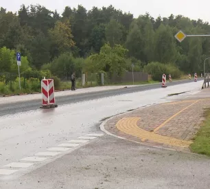 Stacijas ielā Līvānos iesākti remontdarbi