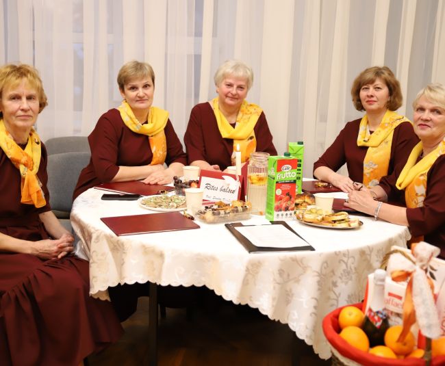 Aknīstes sieviešu vokālais ansamblis “Viotonika” atzīmē 25 gadu jubileju