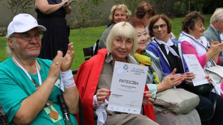 Jēkabpils novada amatierteātru kolektīvi piedalās svētkos Valkā