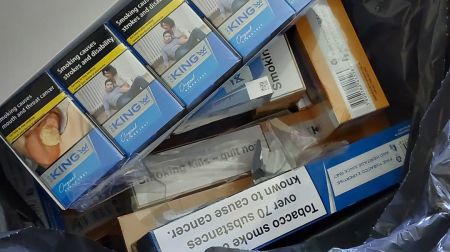 Aknīstes pagastā un Rīgā izņemti aptuveni divi miljoni nelegālo cigarešu