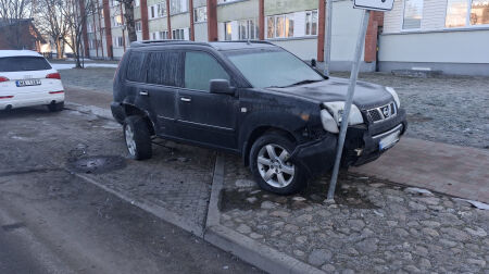 Sasisti auto – Sieviešu dienas rīts Jēkabpilī