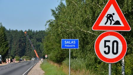 Turpinās veloceliņa Sala – Jēkabpils izbūve