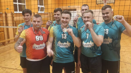 Zināmi tradicionālā 