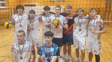 Zināmi tradicionālā 