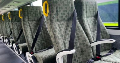 Autobusu pasažieri aicināti izmantot drošības jostas