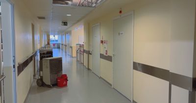 Applūdušas Jēkabpils slimnīcas pacientu palātas un citas telpas