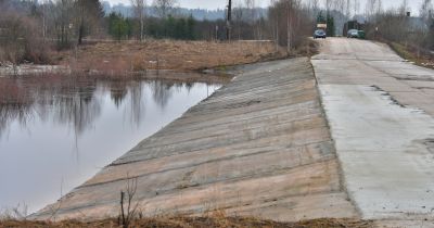 Sakas salas pārgāzne pieejama transportam