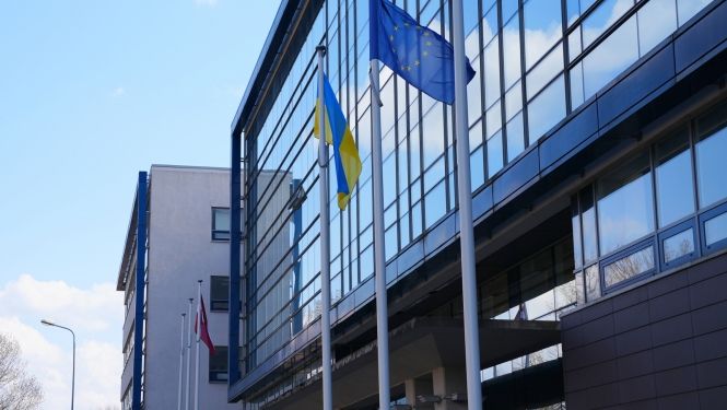 Iekšlietu ministrija varētu rosināt izstrādāt bargākas sankcijas par nolēmumu par aizsardzību pret vardarbību nepildīšanu