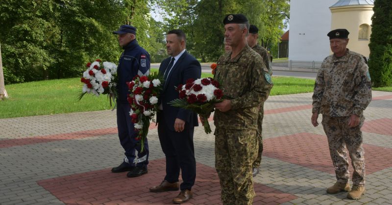 23.augustā Jēkabpilī piemin Staļinisma un nacisma upuru atceres dienu un “Baltijas ceļu”
