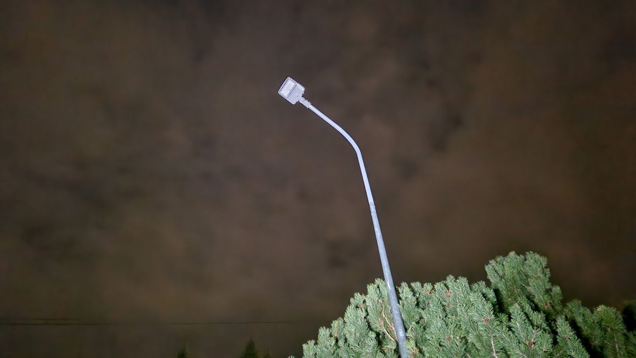 Jēkabpilī naktīs samazina ielu apgaismojumu, dažviet mazajās ieliņās to izslēdz pilnībā