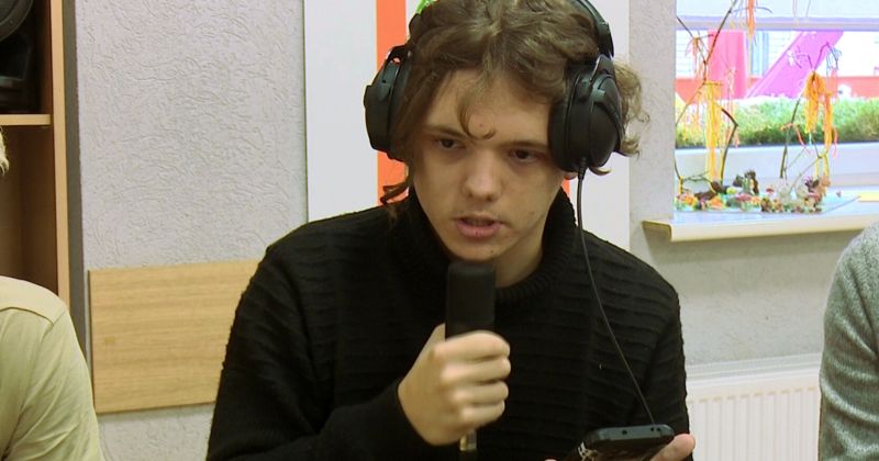 Jēkabpils jaunieši piedalās dziesmu rakstīšanas meistarklasē