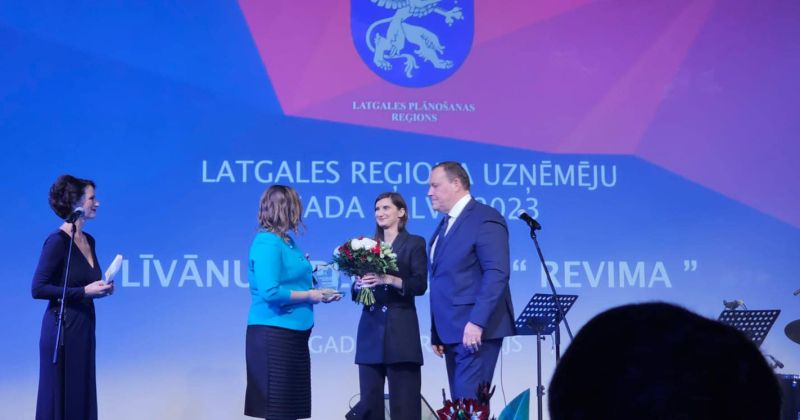 "Līvānu ķiploks" saņem apbalvojumu "Gada mājražotājs"