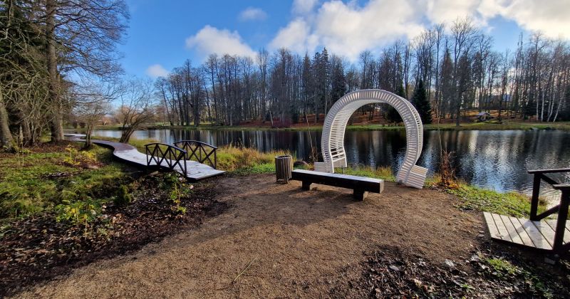 Zasas muižas parkā veikti labiekārtošanas darbi