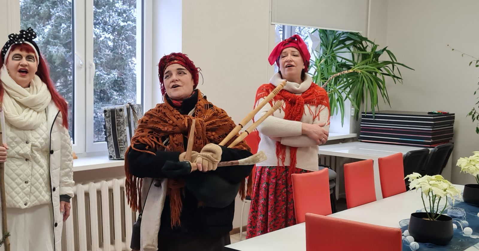 Sēļu tradicionālās mūzikas grupa “Krāce” iet čigānos