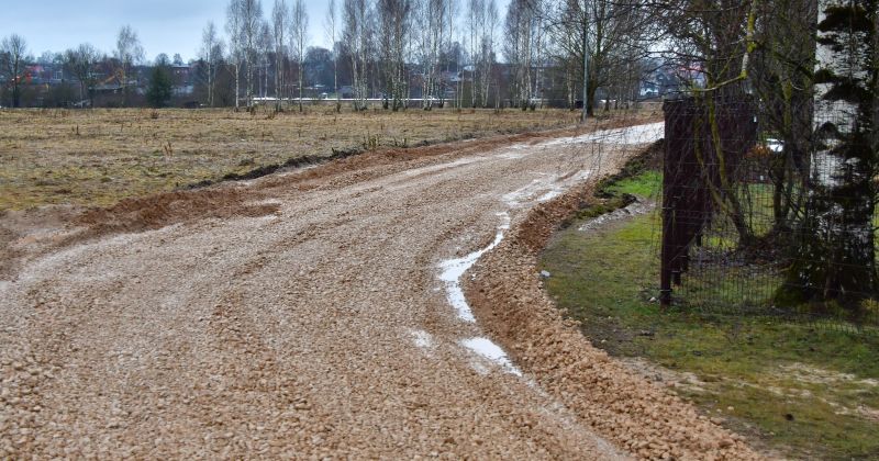 Vārpu ielā piebērta frakcionēta šķemba