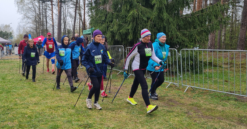 Līvānos aizritējis pavasara kross un nūjošanas sacensības